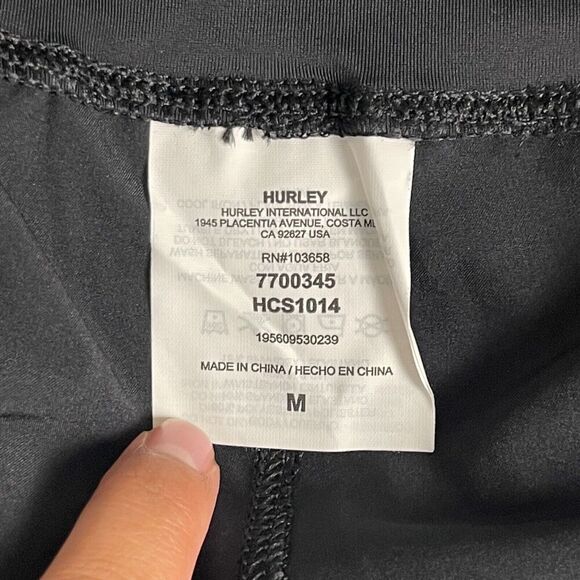 Hurley Swim Shorts Size Medium High Waist Zip Pocket UPF 50 Stretch Nylon - Picture 3 of 9